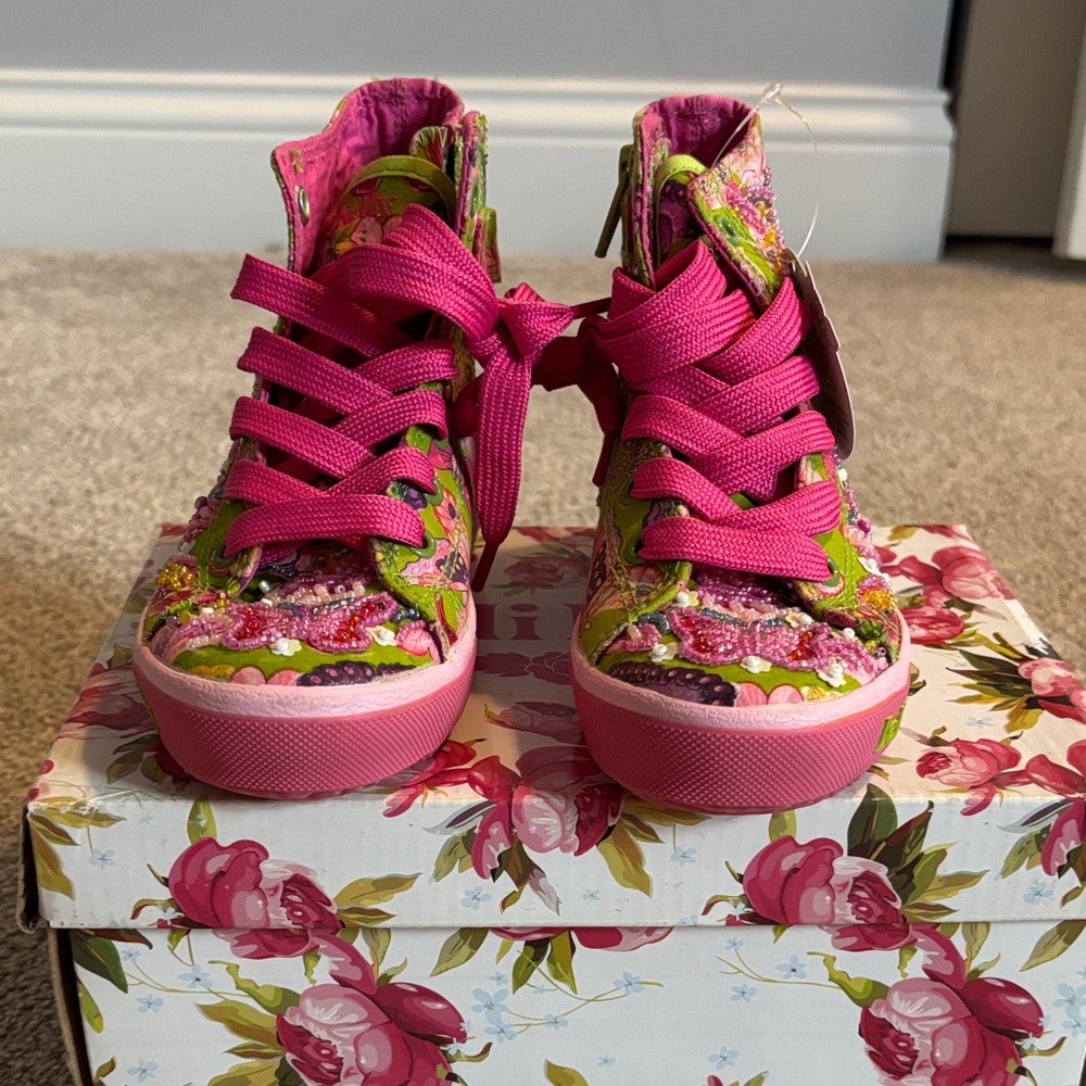 Kids High-Top Sneakers - Pink and Green - Picture 2 of 4